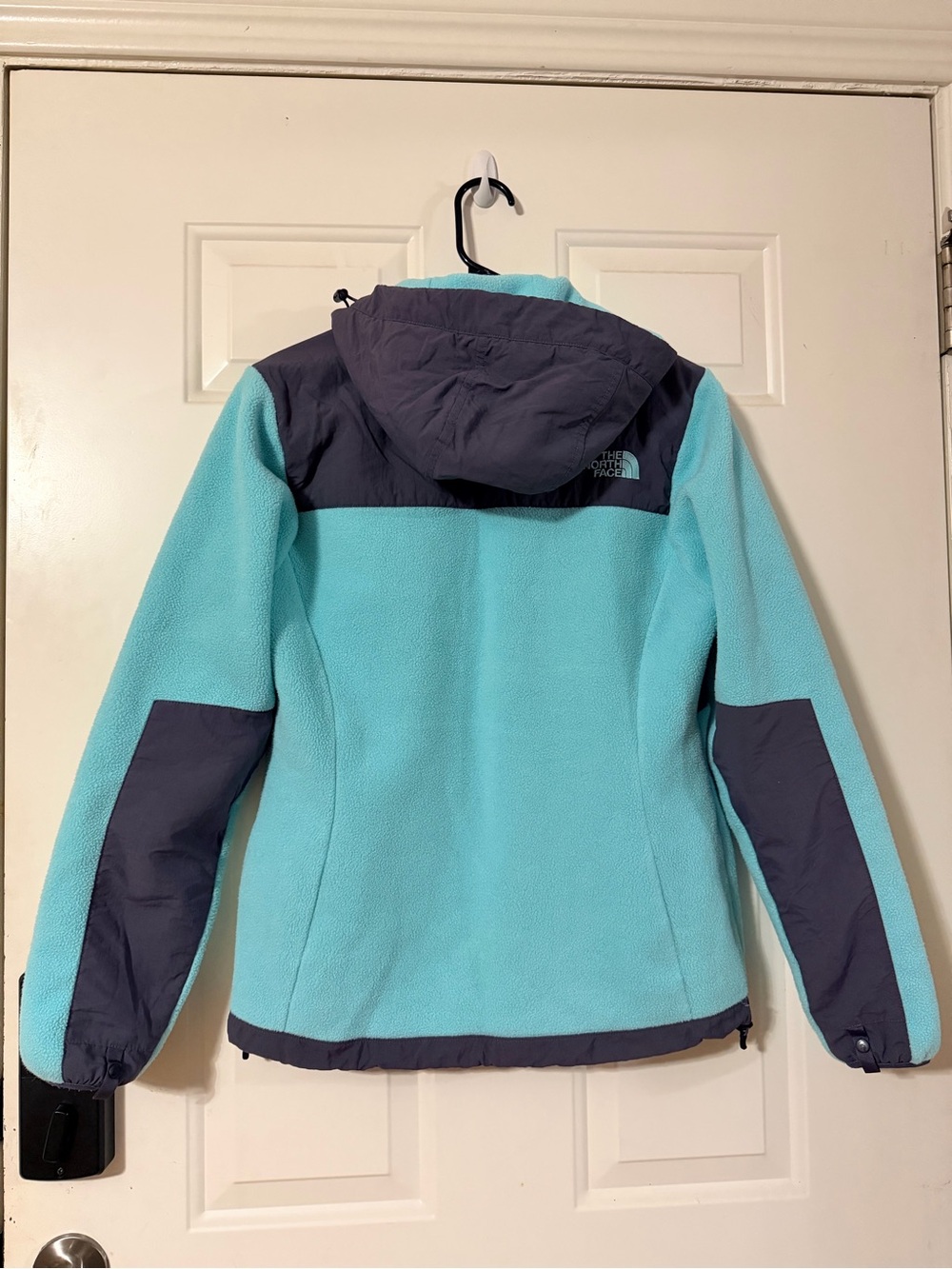The North Face Womens Light Blue Fleece Jacket with Gray Panels - Picture 2 of 3